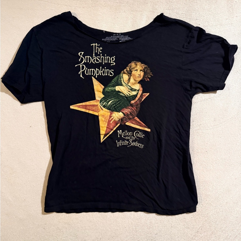 This is a black Smashing Pumpkins "Mellon Collie & The Infinite Sadness" t-shirt